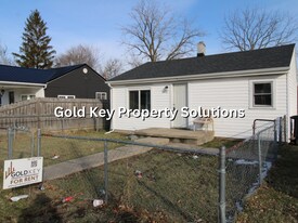 1608 N Macedonia Ave in Muncie, IN - Building Photo