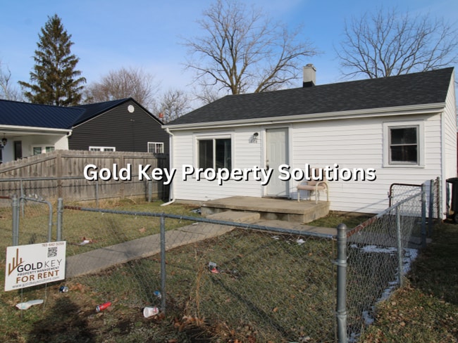 property at 1608 N Macedonia Ave