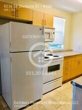 9234 SE Division St in Portland, OR - Building Photo - Building Photo