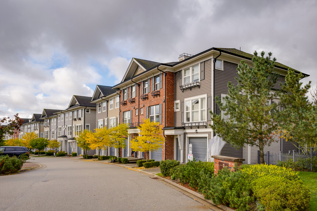 Equinox in Delta, BC - Building Photo