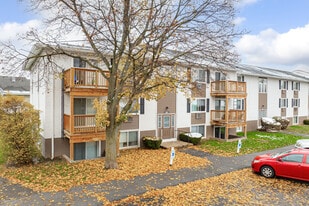 Wedgewood West in Rochester, NY - Building Photo