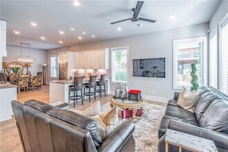 6485 Halcyon Way in Alpharetta, GA - Building Photo - Building Photo