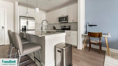 3240 Champion Ring Rd, Unit 1321 in Ft. Myers, FL - Foto de edificio - Building Photo