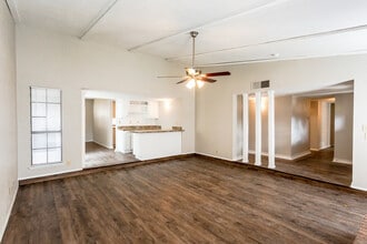 9301 Pollard St in Rowlett, TX - Building Photo - Building Photo