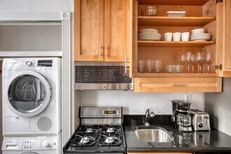 221 Mott St in New York, NY - Building Photo - Building Photo