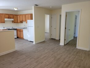 209 Wilson Mill Dr in Villa Rica, GA - Building Photo - Building Photo