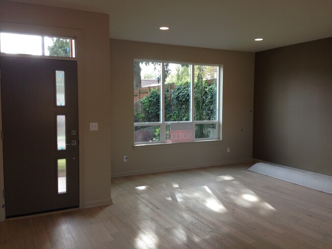 3309 NE 71st Ave in Portland, OR - Foto de edificio - Building Photo