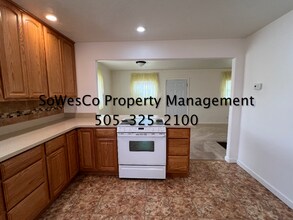 806 Mc Coy Ave in Aztec, NM - Building Photo - Building Photo