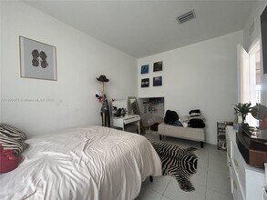 1685 SE 27th Rd in Homestead, FL - Building Photo - Building Photo