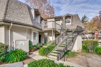 3038 Shadow Springs Pl in San Jose, CA - Foto de edificio - Building Photo