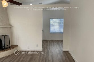 921 S Val Vista Dr in Mesa, AZ - Foto de edificio - Building Photo