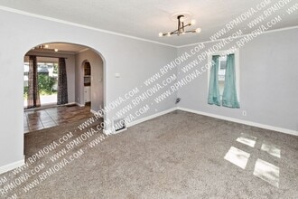 713 Maxwelton Dr in Des Moines, IA - Building Photo - Building Photo