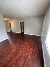8145 Marion Cir in Jacksonville, FL - Building Photo - Building Photo