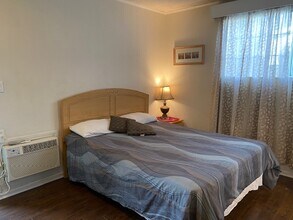 15340 Hart St, Unit Comfy ADU Studio in Van Nuys, CA - Building Photo - Building Photo