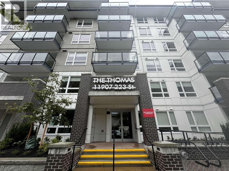 11907-11223 223 St in Maple Ridge, BC - Building Photo