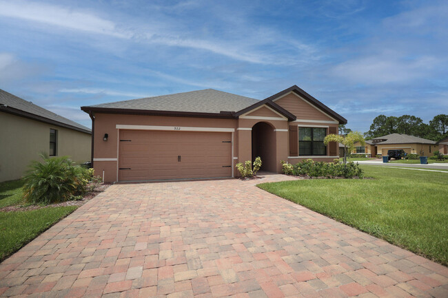 property at 922 Remington Green Dr SE