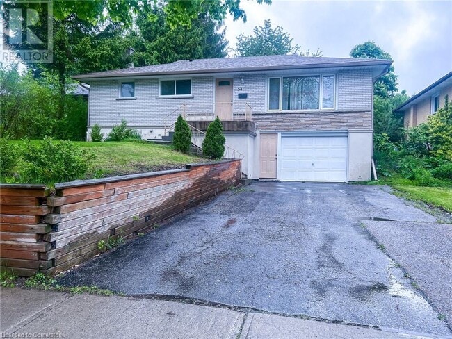 54 Austin Dr in Waterloo, ON - Building Photo - Building Photo