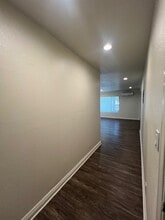 Villas at Orange in Orange, CA - Foto de edificio - Building Photo