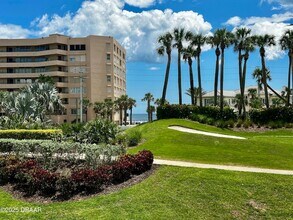 4670 Links Village Dr in Ponce Inlet, FL - Foto de edificio - Building Photo