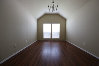 12807 Pecan Shores Dr in Houston, TX - Building Photo - Building Photo