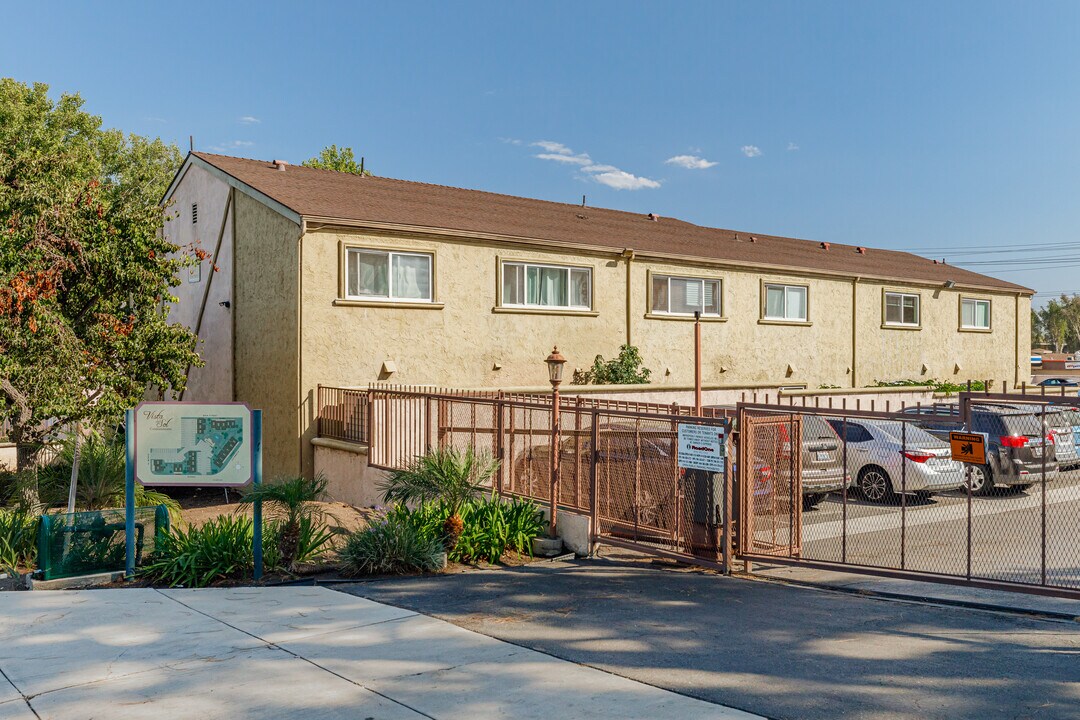 Vista Del Sol in El Cajon, CA - Foto de edificio