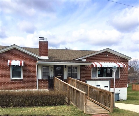 105 Bibb Ave in Beckley, WV - Building Photo