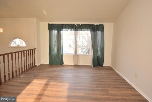 3863 Beech Down Dr in Chantilly, VA - Building Photo - Building Photo