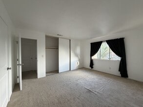 3641 Clayton Rd, Unit 43 in Concord, CA - Foto de edificio - Building Photo