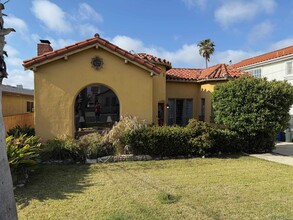 2217 Harriman Ln in Redondo Beach, CA - Building Photo - Building Photo