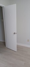 9150 Fontainebleau Blvd in Miami, FL - Building Photo - Building Photo