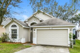 1140 Stoneham Dr in Groveland, FL - Building Photo - Building Photo