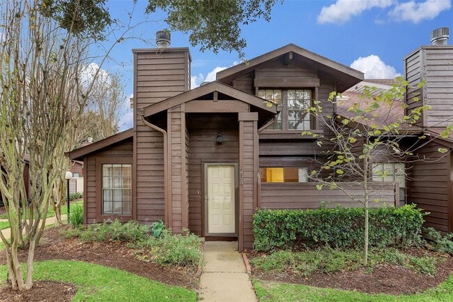 property at 2611 Grants Lake Blvd