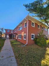 N87W16564 Appleton Ave.(6 Unit) in Menomonee Falls, WI - Foto de edificio - Interior Photo