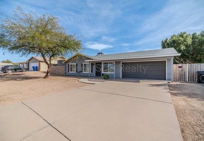 6925 E Jensen St in Mesa, AZ - Building Photo - Building Photo