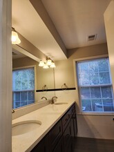 303 Trinity Ct, Unit 2 bed 2 bath Condo in Princeton, NJ - Building Photo - Building Photo