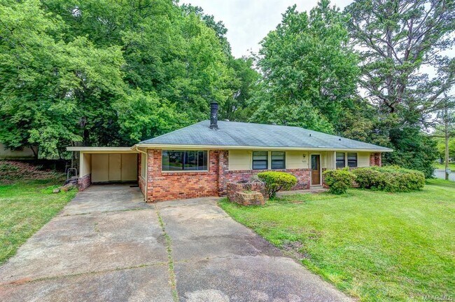 property at 3633 Holland Dr