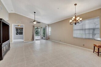 2452 Sandy Cay in West Palm Beach, FL - Building Photo - Building Photo
