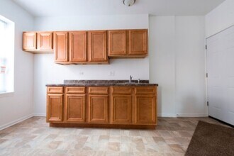 4815 W Monroe in Chicago, IL - Building Photo - Building Photo