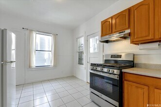 382 29th St in San Francisco, CA - Building Photo - Building Photo