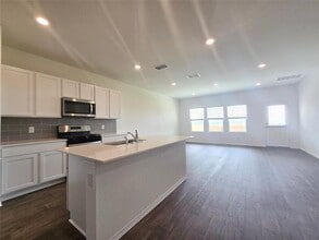 206 Punta Cana St in Bastrop, TX - Building Photo - Building Photo