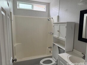 7536 Puumahoe Pl in Honolulu, HI - Building Photo - Building Photo