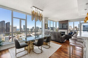 325 Seventh Ave, Unit Unit 2204 in San Diego, CA - Building Photo