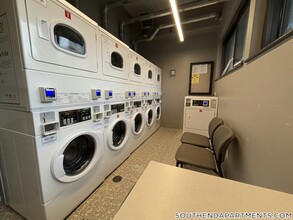 725 Tremont St in Boston, MA - Building Photo - Building Photo