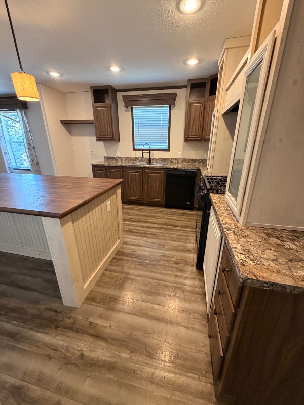 90 Dunlap Cir in Oxford, MI - Foto de edificio - Building Photo