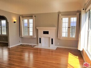 329 N Ogden Dr in Los Angeles, CA - Building Photo - Building Photo