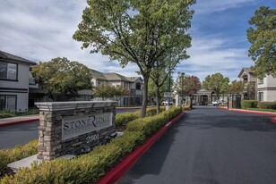 Stoneridge Apartments