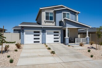 Montessa in Vacaville, CA - Foto de edificio - Building Photo