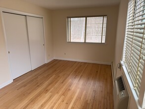 127 New Britain Ave in Unionville, CT - Building Photo - Building Photo