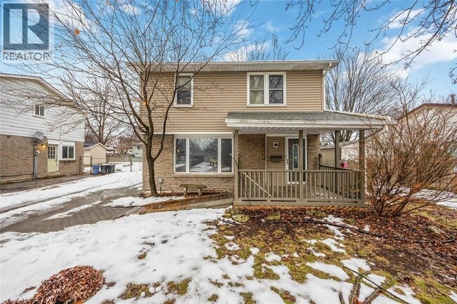 111 Bedford Crescent in Sarnia, ON - Building Photo - Building Photo