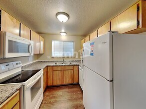 16979 SW Steele Way in Beaverton, OR - Building Photo - Building Photo